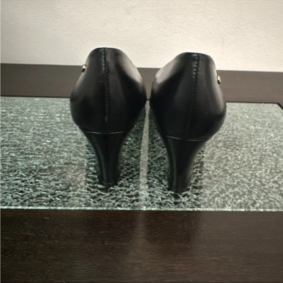 Vintage Etienne Aigner Taylor Black Leather Slip On Pumps Made In Spain Size 8 - Picture 5 of 6